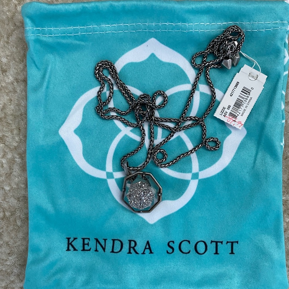 Kendra Scott Lizzie Necklace